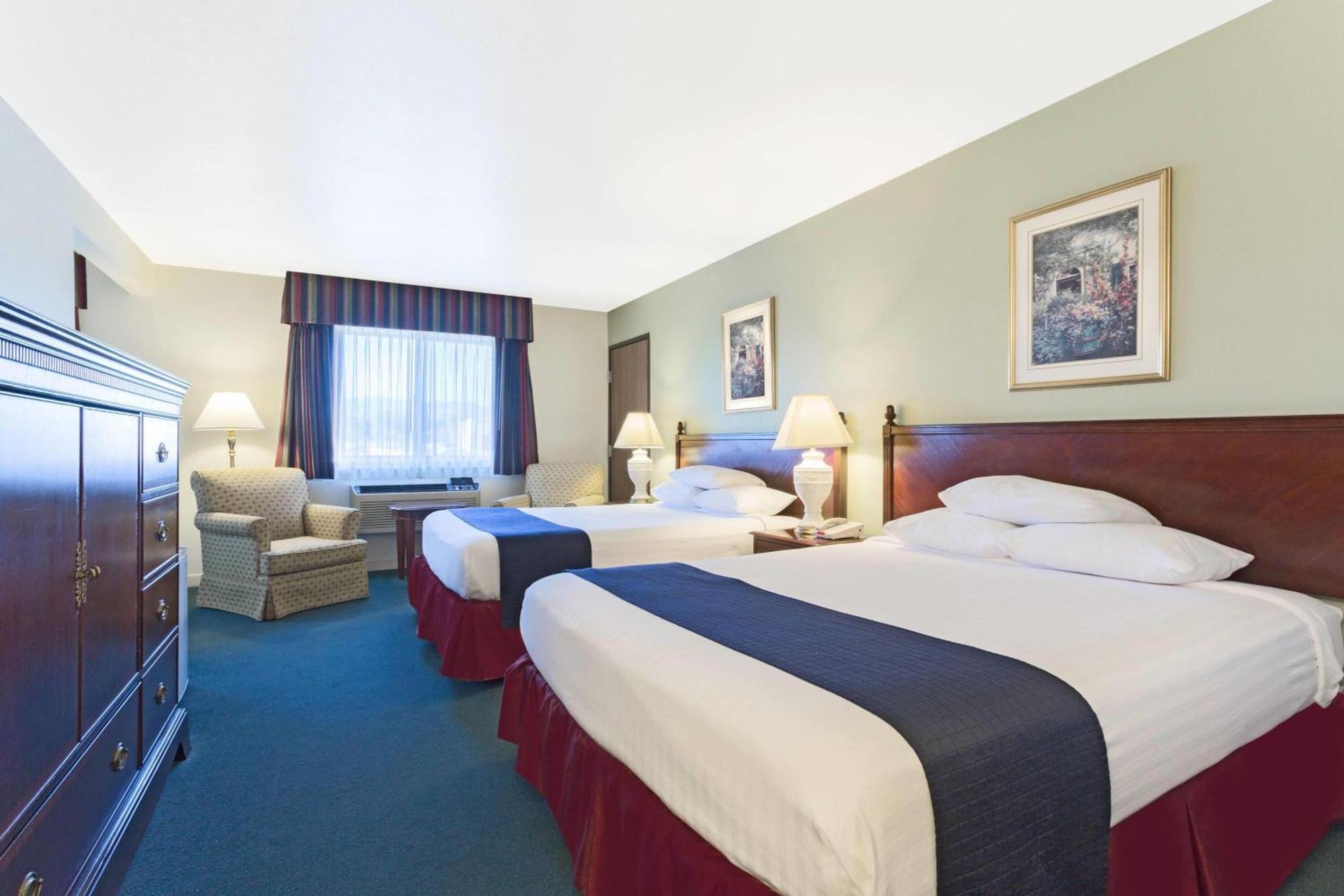 Super 8 By Wyndham Montpelier Hotel Exterior foto